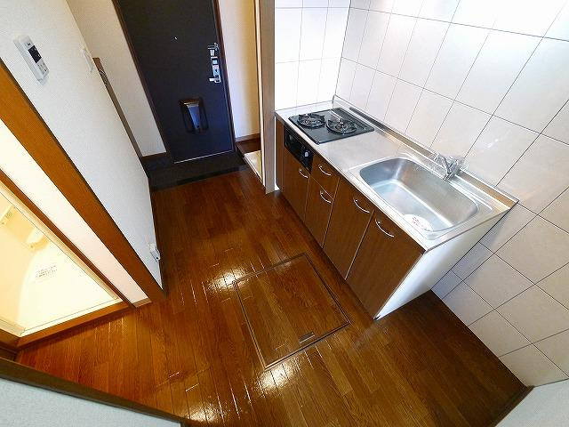 FINE　145Mの居間・リビング|照明付きですので初期費用が抑えられます