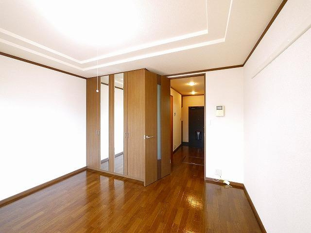 FINE　145Mのキッチン|キッチンの横には冷蔵庫を置くスペースがあります