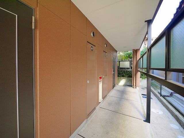 FINE　145Mのその他共用部分|玄関前廊下です