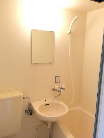 ゼフィルスタカシマの洗面所|スペースが確保できる洗面所です