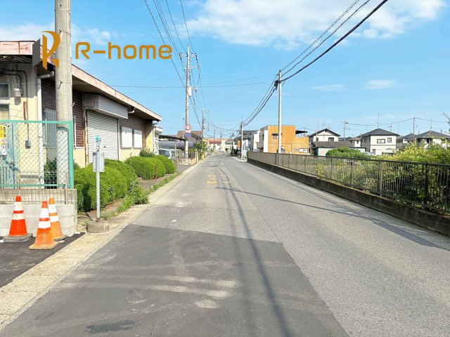 水戸市元吉田町12期　新築戸建て　B号棟の前面道路含む現地写真|堂々！建物完成♪実際のお部屋をご見学可能です♪
ご見学が一番の資料！お気軽にお問い合わせ下さい♪