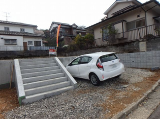 【駐車場】