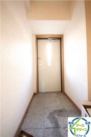 ウエストクイ－ンズの玄関|※類似部屋