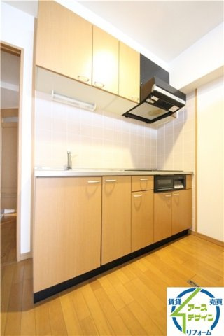 ウエストクイ－ンズのキッチン|※類似部屋