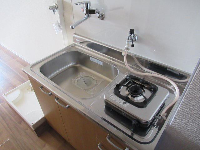 サニーパレス平磯のキッチン|お料理しやすいキッチンです