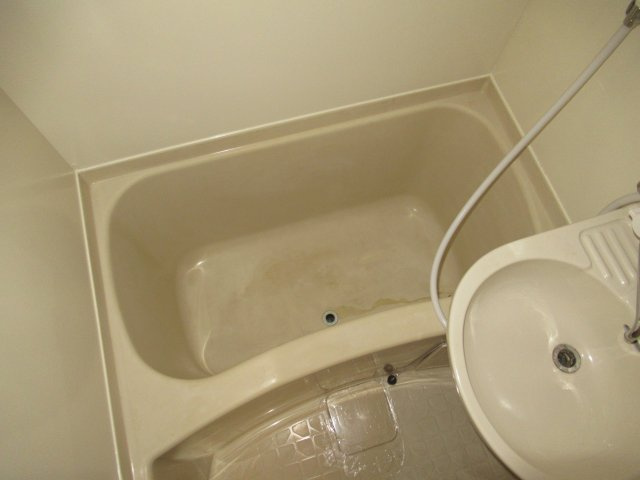 サニーパレス平磯の浴室|ゆったり過ごせるお風呂です