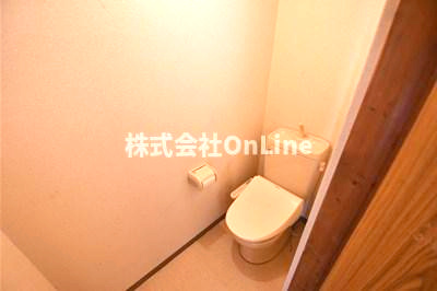 福万寺南貸家のトイレ