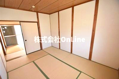福万寺南貸家の内装