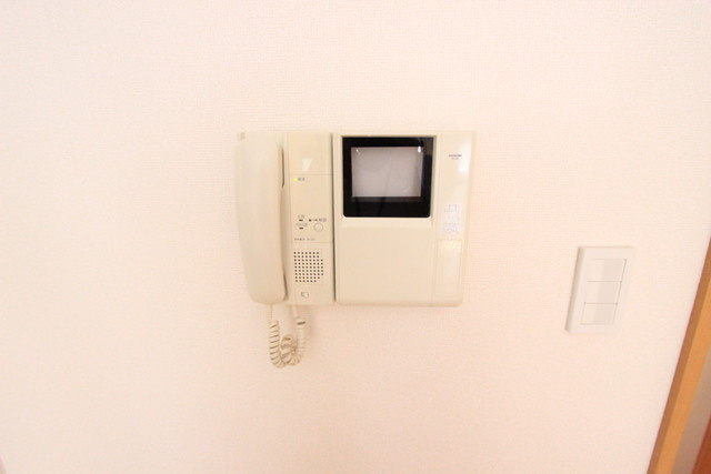 ルーチェ（ＬＵＣＥ）のセキュリティ|ＴＶモニターホン完備しています