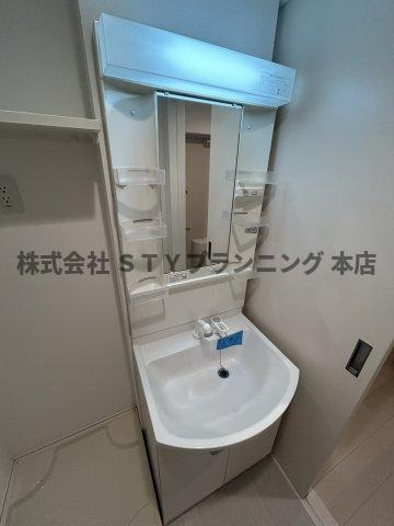 仲介手数料０円！グローバルスタンスの独立洗面台