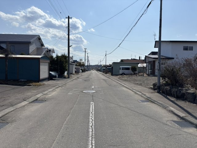 【前面道路含む現地写真】の画像