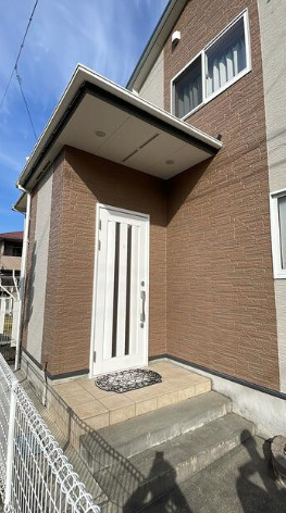 売中古戸建　中央区遠州浜三丁目の玄関