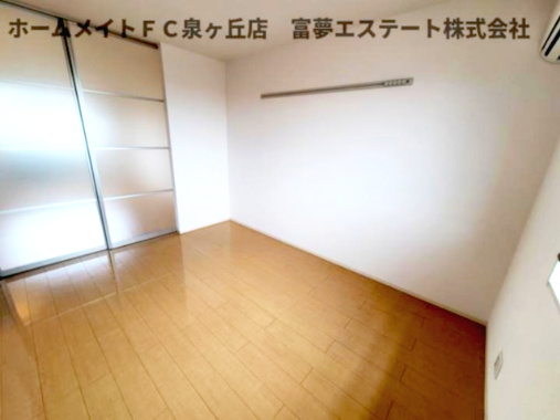 【洋室】 | ヴィーブル伏尾 | リビングと洋室の戸を閉めたとき