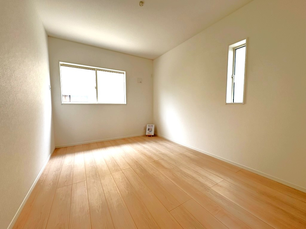 クレイドルガーデン和歌山市杭ノ瀬第３ ２号棟の洋室