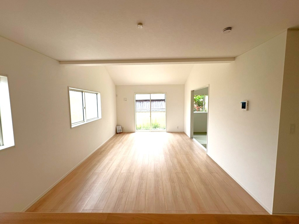 クレイドルガーデン和歌山市杭ノ瀬第３ ２号棟の居間・リビング