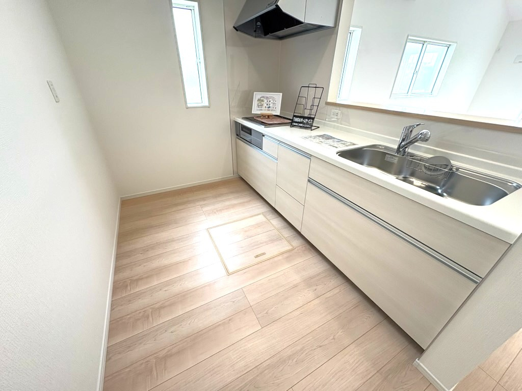クレイドルガーデン和歌山市杭ノ瀬第３ ２号棟のキッチン