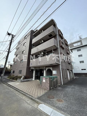 【外観】 | グランドール東寺尾 | 外観は落ち着いています