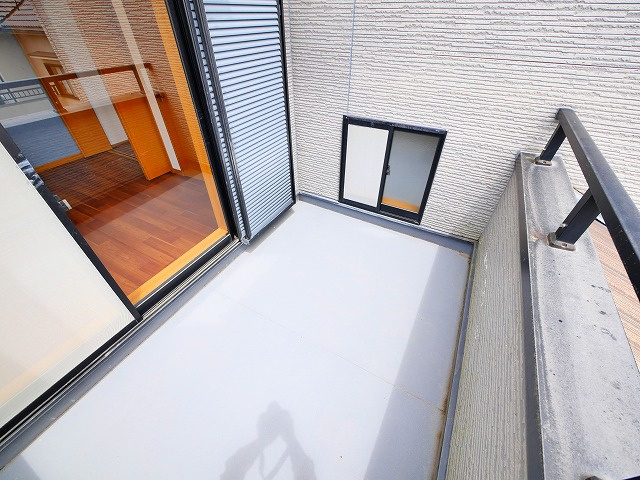 大和郡山市矢田町　戸建てのバルコニー|バルコニー付きです