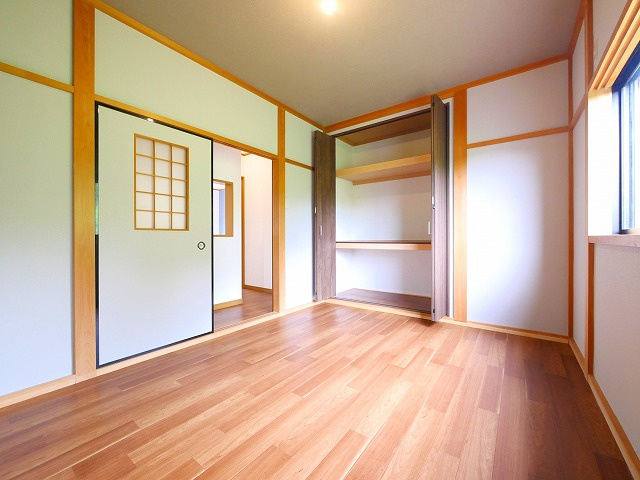 大和郡山市矢田町　戸建ての洋室|使い勝手のいい洋室です