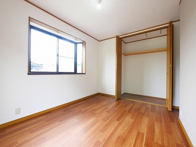 大和郡山市矢田町　戸建ての洋室|スタンダードな洋室です