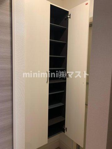 ラムココ真田山の玄関
