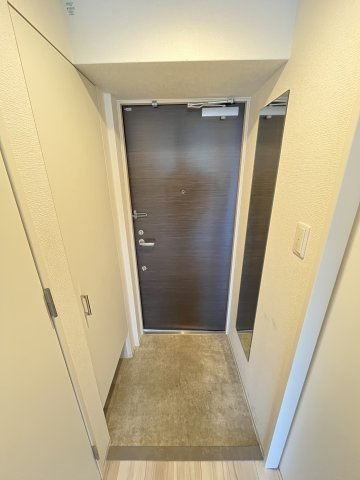 大阪市城東区諏訪１丁目の賃貸マンションの玄関