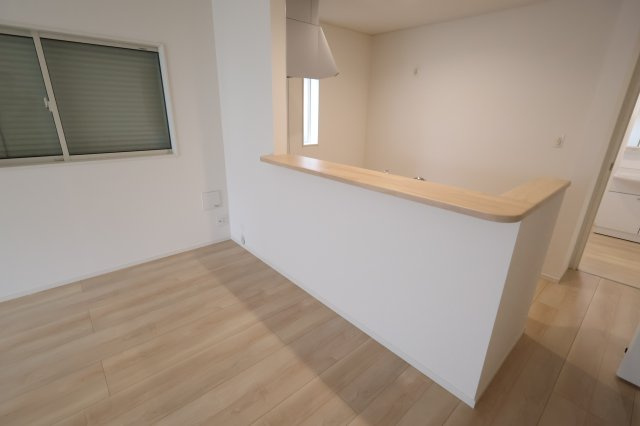 【キッチン】 | 《仲介手数料無料》練馬区大泉町２丁目29-26(5号棟)新築一戸建てクレイドルガーデン | 撮影日 2025年9月13日 14:30 晴れ