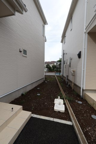 【外観】 | 《仲介手数料無料》練馬区大泉町２丁目29-26(5号棟)新築一戸建てクレイドルガーデン | 撮影日 2025年9月13日 14:30 晴れ