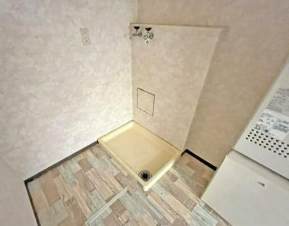 【中古マンション】かわつるグリーンタウン新鶴18号棟のランドリースペース|ランドリースペースです！