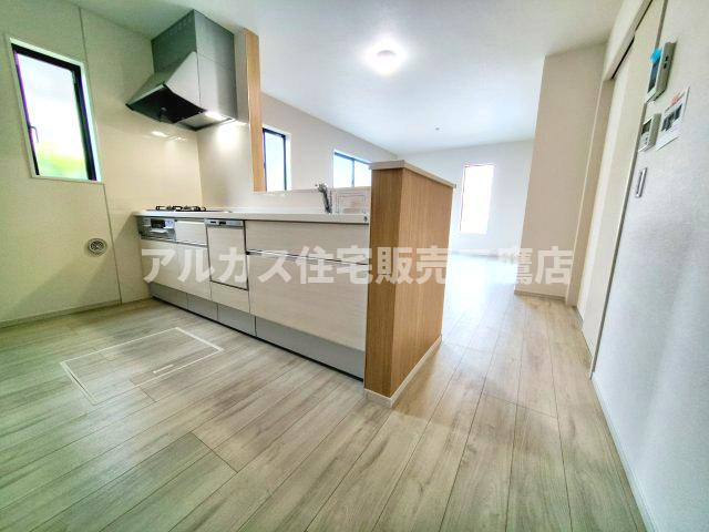 【内覧動画公開中！】三鷹市大沢５丁目 京王線 西調布駅 新築戸建てのキッチン