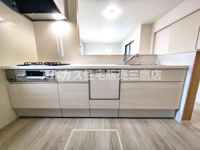 【内覧動画公開中！】三鷹市大沢５丁目 京王線 西調布駅 新築戸建てのキッチン