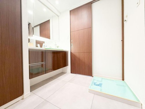 ＴＨＥパームス三鷹ビバーチェの独立洗面台