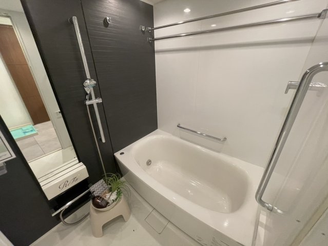 ＴＨＥパームス三鷹ビバーチェの浴室