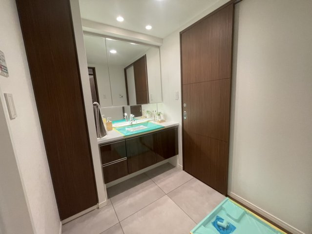 ＴＨＥパームス三鷹ビバーチェの独立洗面台