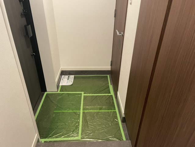 ＴＨＥパームス三鷹ビバーチェの玄関