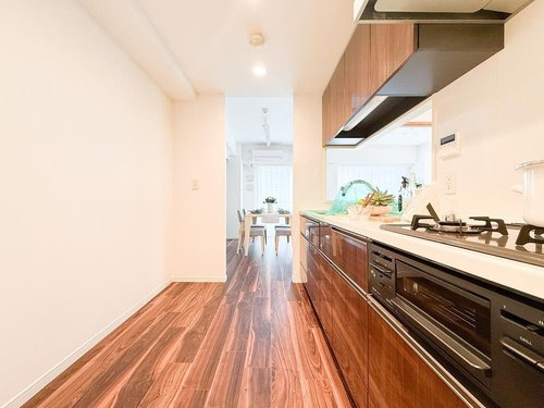 ＴＨＥパームス三鷹ビバーチェのキッチン