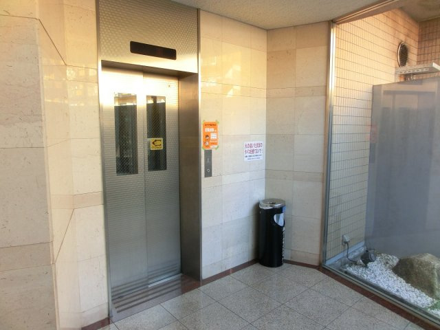 パークサイドシャトーのエントランス