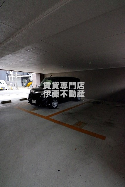 プランドール笠取の駐車場