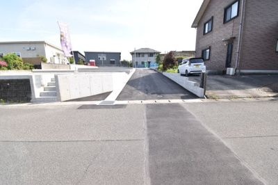 【前面道路含む現地写真】 | 霧島市隼人町神宮1丁目