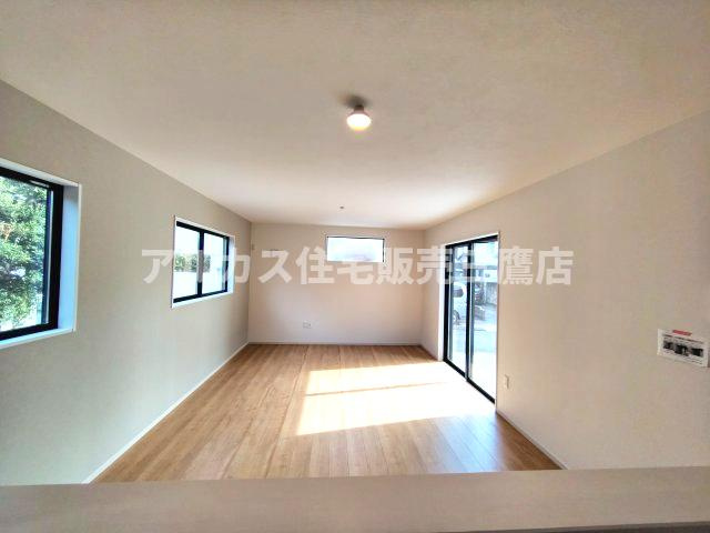 【内覧動画公開中！】三鷹市大沢５丁目 京王線 西調布駅 新築戸建ての居間・リビング