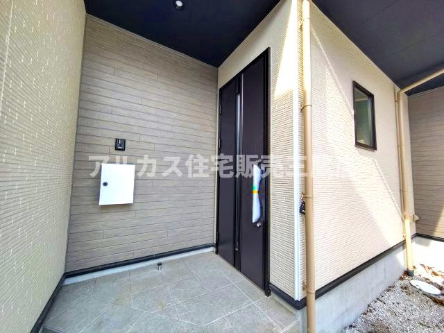 【内覧動画公開中！】三鷹市大沢５丁目 京王線 西調布駅 新築戸建てのエントランス