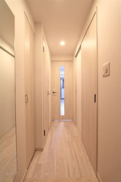 ORSUS新大阪(旧プレジオ新大阪ROUGE)の玄関