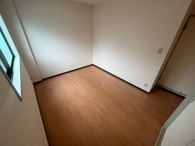 【洋室】 | 新栄プロパティー小山Ⅱ