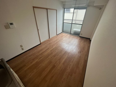 【居間・リビング】 | 新栄プロパティー小山Ⅱ