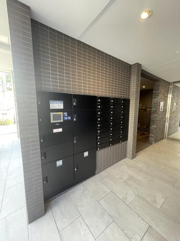 コージーコートVIのエントランス