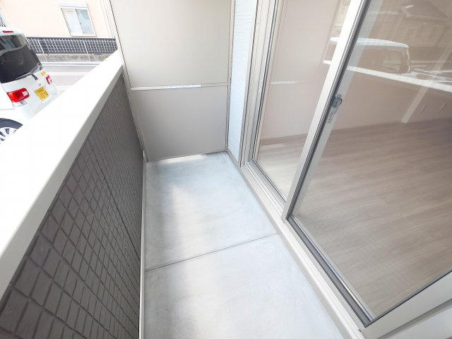 エスタールオーデンのバルコニー|暖かな日差しのふりそそぐバルコニー