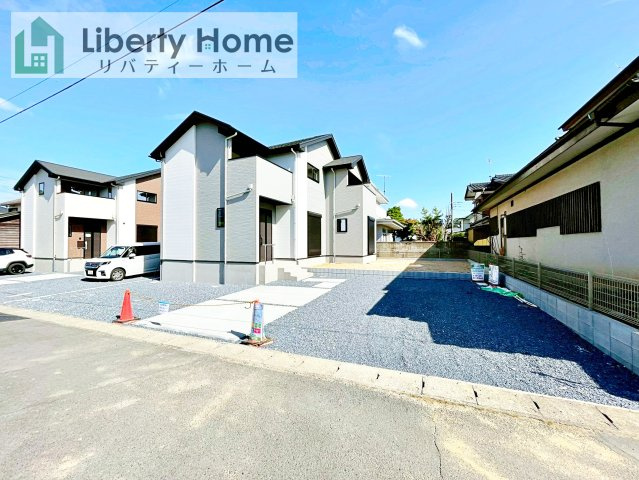 水戸市酒門町15期　新築戸建　2号棟の駐車場