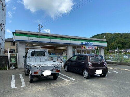 フォブール西久万　Ⅱの周辺|ファミリーマート 高…まで598m 