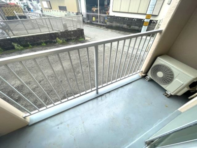 【バルコニー】 | EAST BEACH弐番館