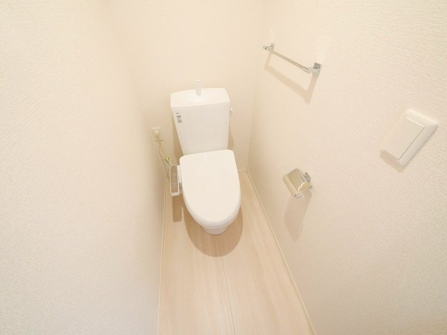 エスタールオーデンのトイレ|ゆったりとした空間のトイレです